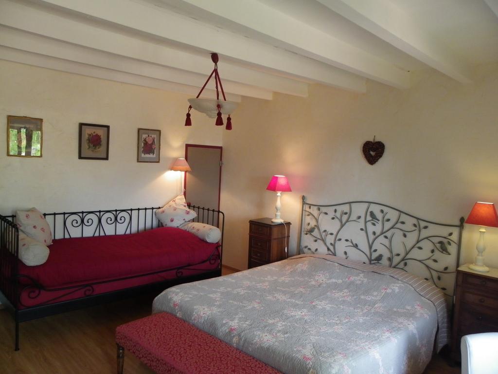 Maison D'Hotes De La Verriere Les Ardillats Δωμάτιο φωτογραφία