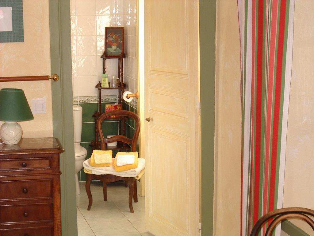 Maison D'Hotes De La Verriere Les Ardillats Δωμάτιο φωτογραφία